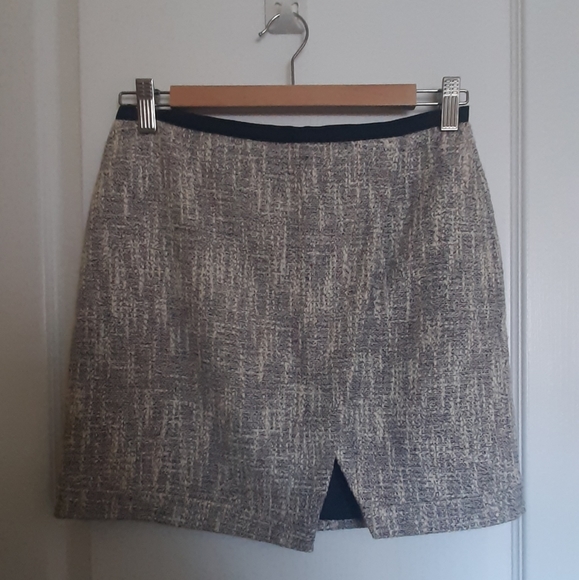 Co-ord set from Oasis. Skirt and top! UK 8 - Picture 3 of 4